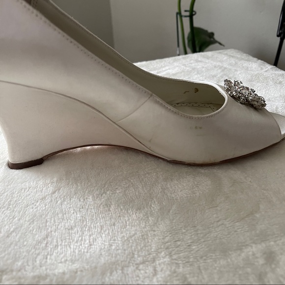 Benjamin Adams open-toe wedges - Picture 15 of 16